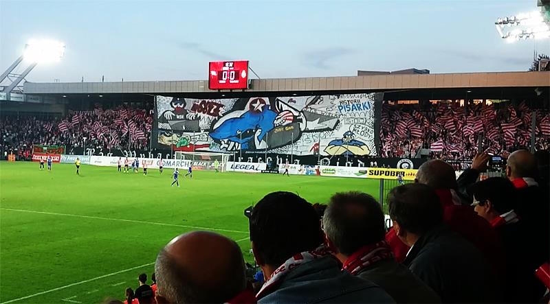 Cracovia Krakau voetbal wedstrijd bezoeken