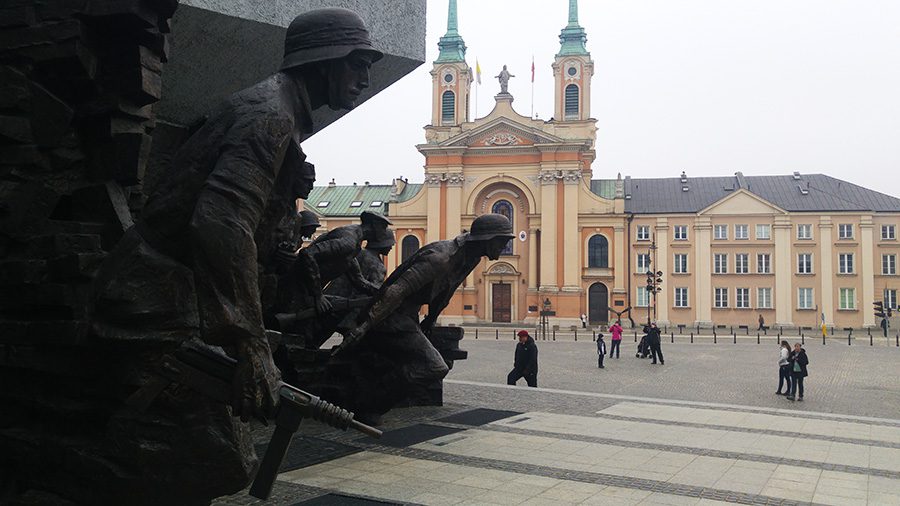 Monument Warschau - Bezoek Krakau.nl